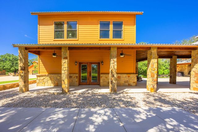 3355 Jim Brite Rd, Pleasanton, TX 78064