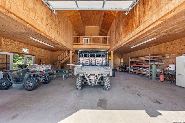 3355 Jim Brite Rd, Pleasanton, TX 78064
