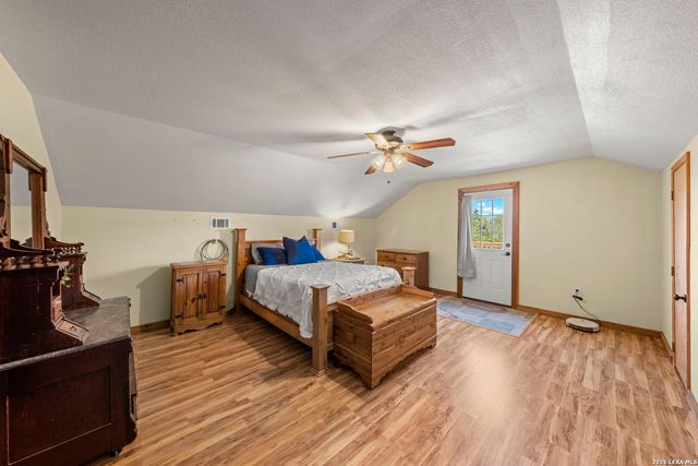 3355 Jim Brite Rd, Pleasanton, TX 78064