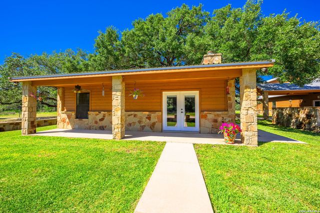 3355 Jim Brite Rd, Pleasanton, TX 78064