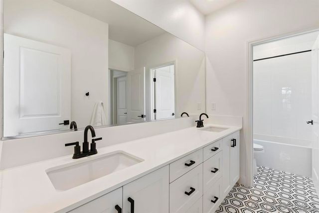 2984 Hayloft Pl, Escondido, CA 92029