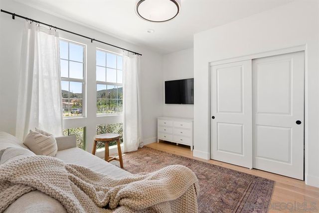 2984 Hayloft Pl, Escondido, CA 92029