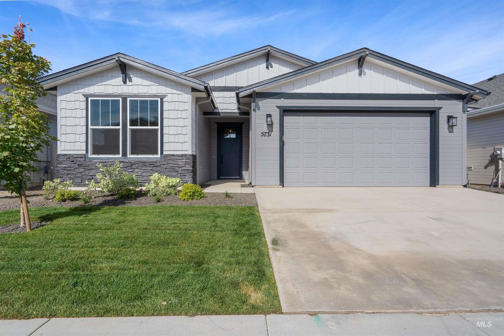 6091 W Parachute Dr, Meridian, ID 83646