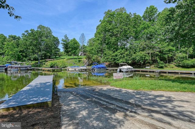 15309 RED OAK LN, Mineral, VA 23117