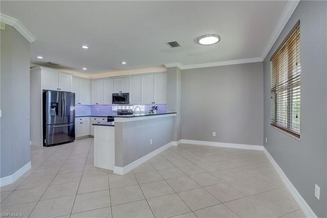 1654 Double Eagle TRL, Naples, FL 34120