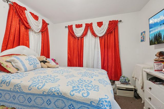 39 N 10th Avenue, Mount Vernon, NY 10550