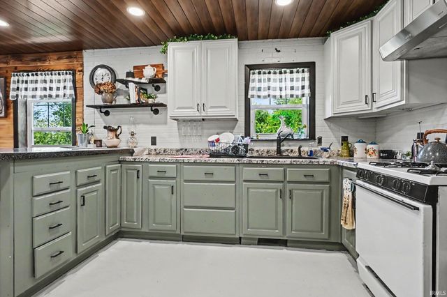 64523 County Road 33, Goshen, IN 46528