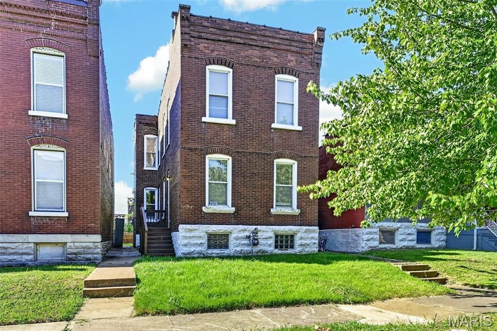 3438 Dunnica Avenue, St Louis, MO 63118