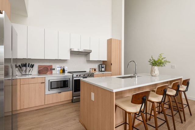 635 7th Ave S Apt 609, Nashville, TN 37203