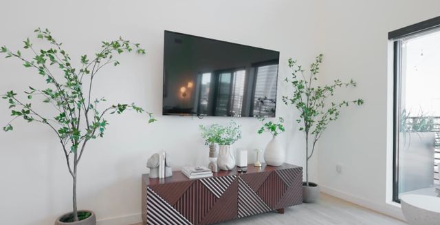 635 7th Ave S Apt 609, Nashville, TN 37203