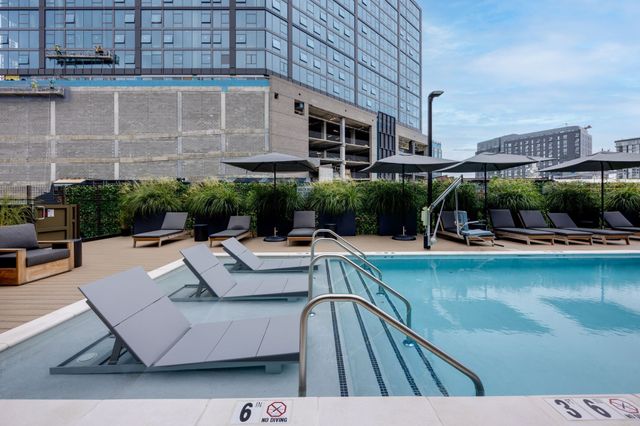 635 7th Ave S Apt 609, Nashville, TN 37203