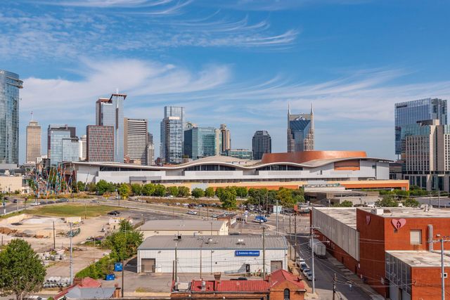 635 7th Ave S Apt 609, Nashville, TN 37203