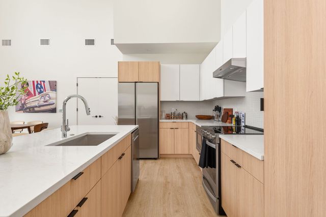 635 7th Ave S Apt 609, Nashville, TN 37203