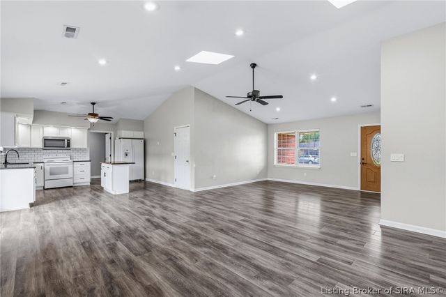 3439 Morgan Trail, Jeffersonville, IN 47130