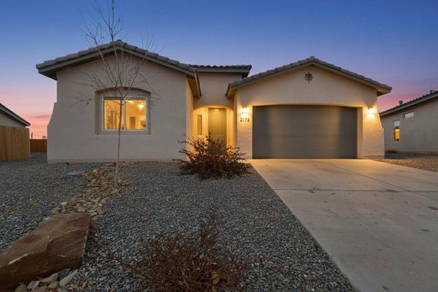 2172 Solara Loop NE, Rio Rancho, NM 87144