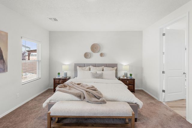 2172 Solara Loop NE, Rio Rancho, NM 87144