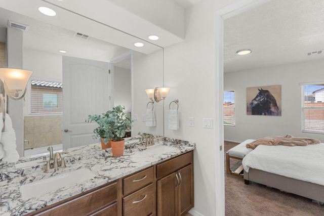 2172 Solara Loop NE, Rio Rancho, NM 87144