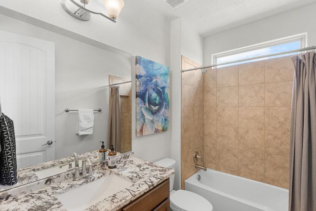 2172 Solara Loop NE, Rio Rancho, NM 87144