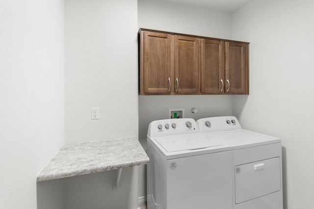 2172 Solara Loop NE, Rio Rancho, NM 87144