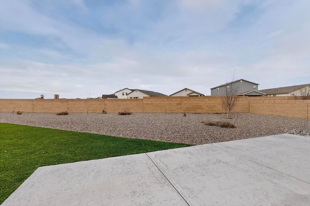 2172 Solara Loop NE, Rio Rancho, NM 87144