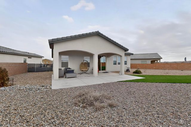 2172 Solara Loop NE, Rio Rancho, NM 87144