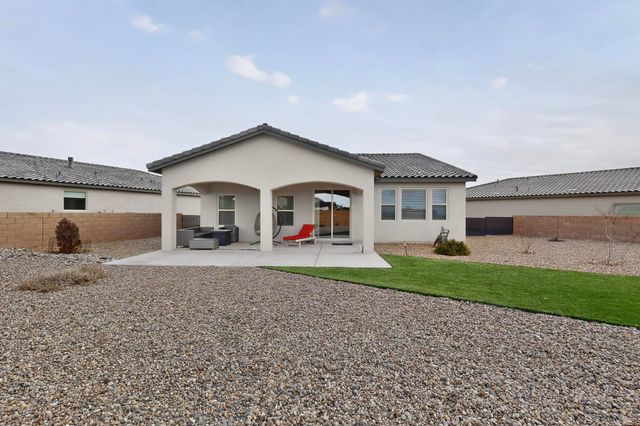 2172 Solara Loop NE, Rio Rancho, NM 87144