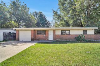 6423 Julia Drive, Milton, FL 32570