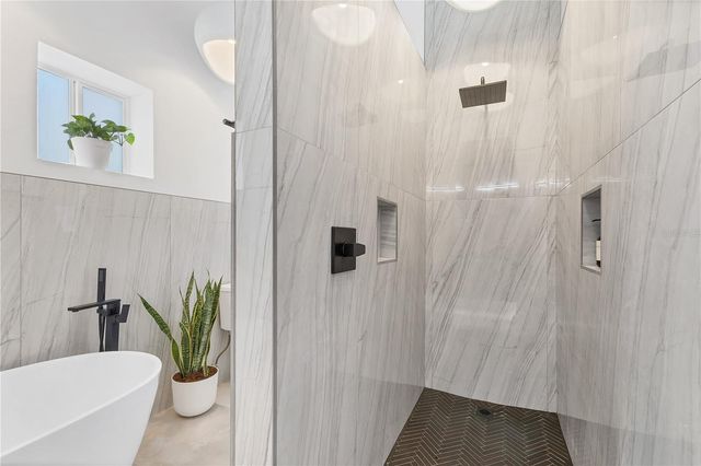 35 AEGEAN AVENUE, Tampa, FL 33606