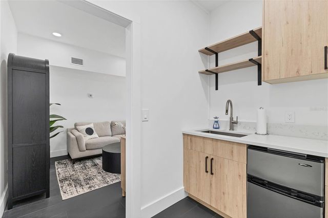 35 AEGEAN AVENUE, Tampa, FL 33606