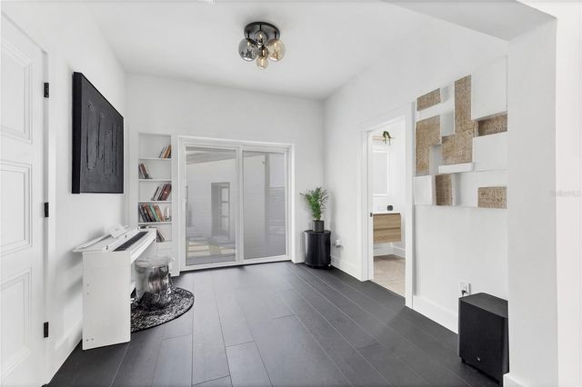 35 AEGEAN AVENUE, Tampa, FL 33606