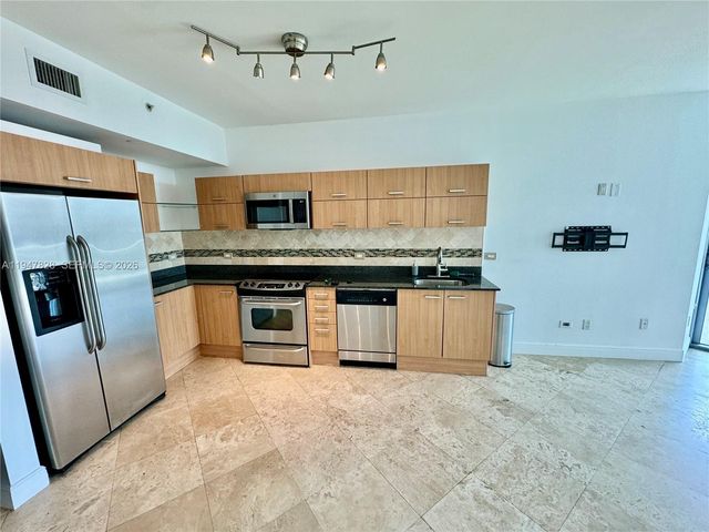 350 S Miami Ave 2912, Miami, FL 33130