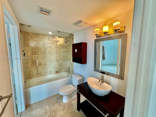 350 S Miami Ave 2912, Miami, FL 33130