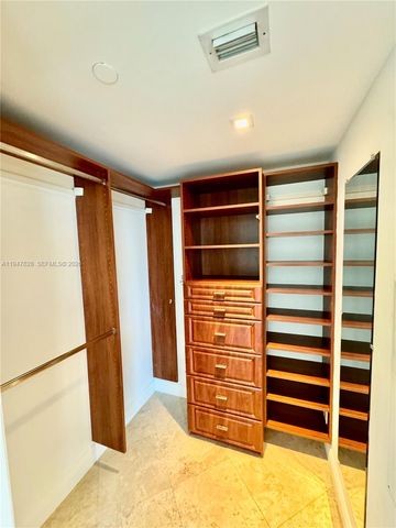 350 S Miami Ave 2912, Miami, FL 33130