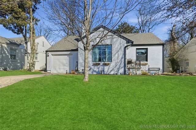 2117 S Delaware Court, Tulsa, OK 74114