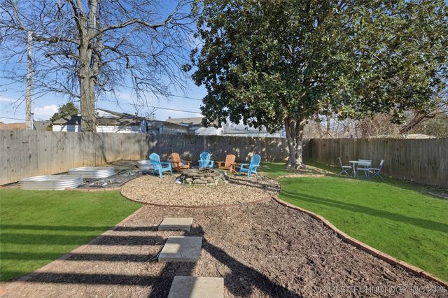 2117 S Delaware Court, Tulsa, OK 74114