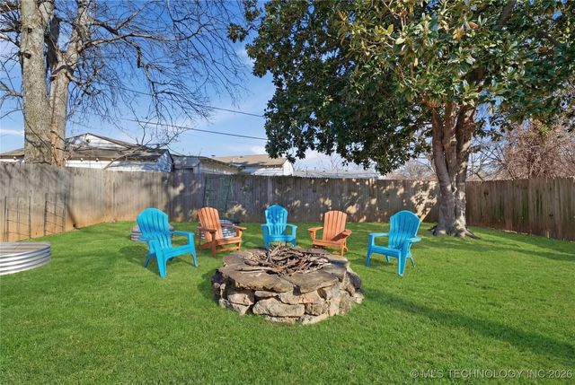 2117 S Delaware Court, Tulsa, OK 74114