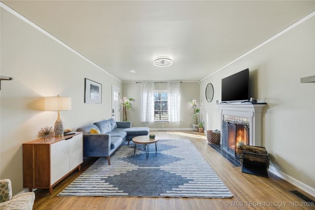 2117 S Delaware Court, Tulsa, OK 74114