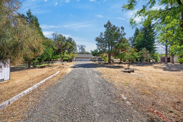 3663 Many Oaks Ln, Shingle Springs, CA 95682
