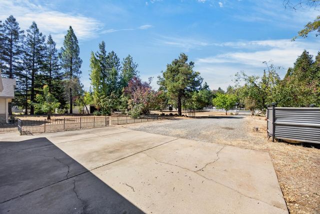 3663 Many Oaks Ln, Shingle Springs, CA 95682