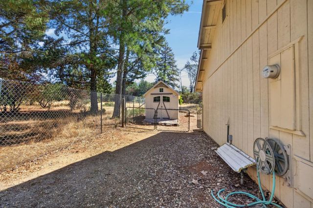 3663 Many Oaks Ln, Shingle Springs, CA 95682