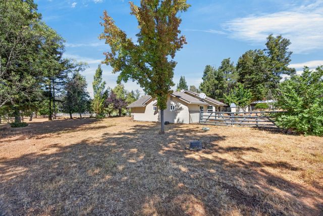 3663 Many Oaks Ln, Shingle Springs, CA 95682