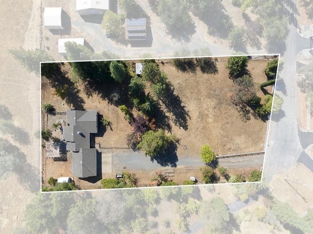 3663 Many Oaks Ln, Shingle Springs, CA 95682