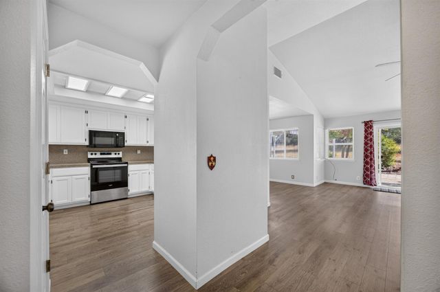3663 Many Oaks Ln, Shingle Springs, CA 95682