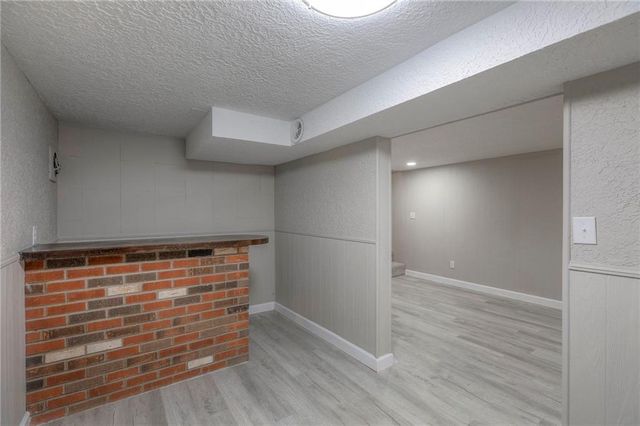 3303 N Mccoy Street, Independence, MO 64050