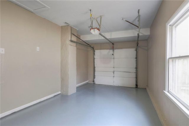 3303 N Mccoy Street, Independence, MO 64050