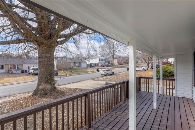 3303 N Mccoy Street, Independence, MO 64050