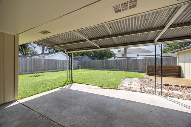 2723 Bernadette Lane, Houston, TX 77043