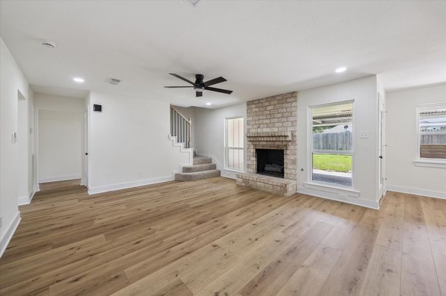 2723 Bernadette Lane, Houston, TX 77043