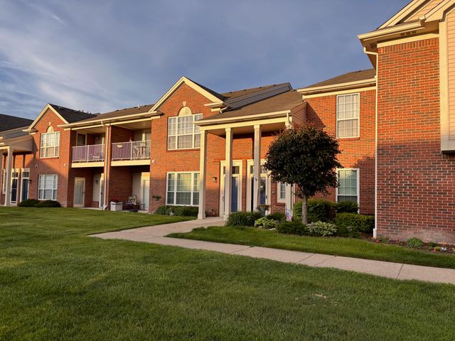 51713 Adler Park Drive W, Chesterfield, MI 48051