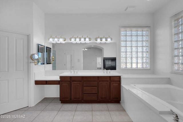 5688 N Cotton Place, Tucson, AZ 85743